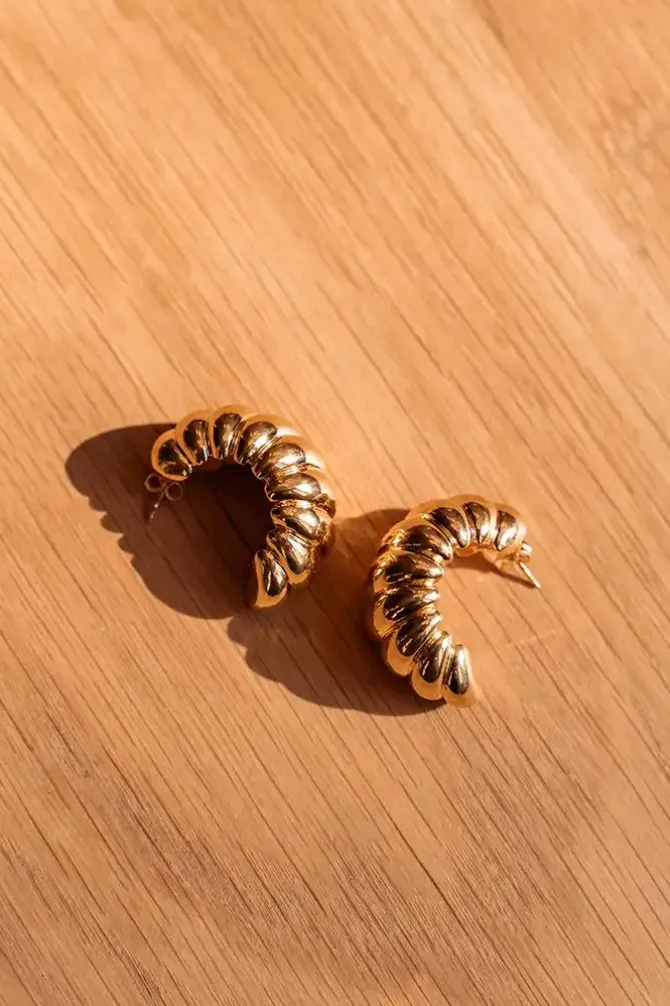 Goudkleurige Oorbellen Croissant