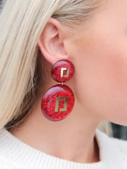 Rode Glitter Oorbellen Larissa Logo